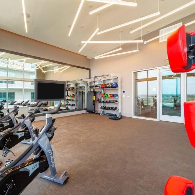 Luxury Highrise In Midtown - Skyline Views And Chic Decor Lejlighed Houston Eksteriør billede