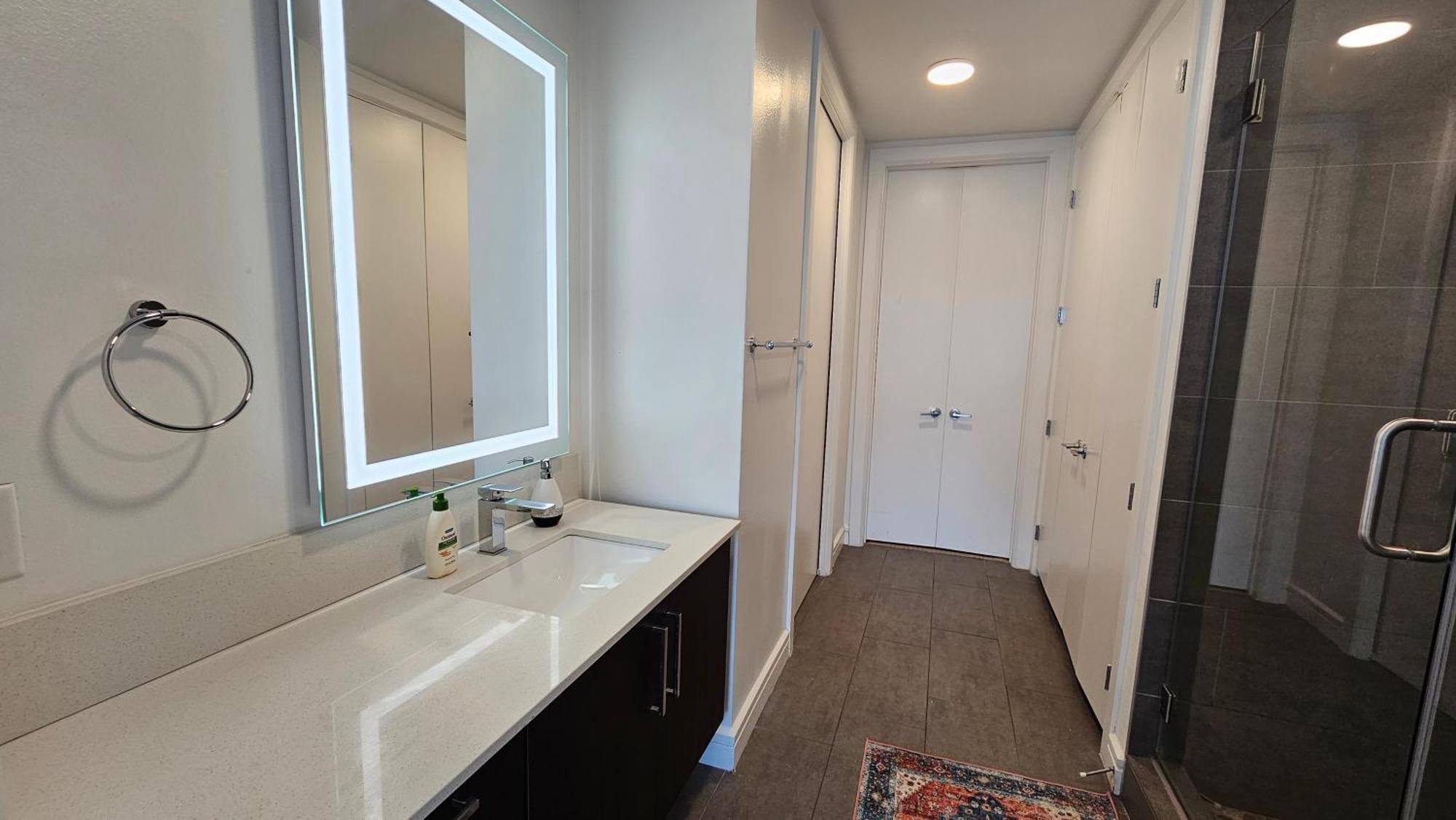 Luxury Highrise In Midtown - Skyline Views And Chic Decor Lejlighed Houston Eksteriør billede